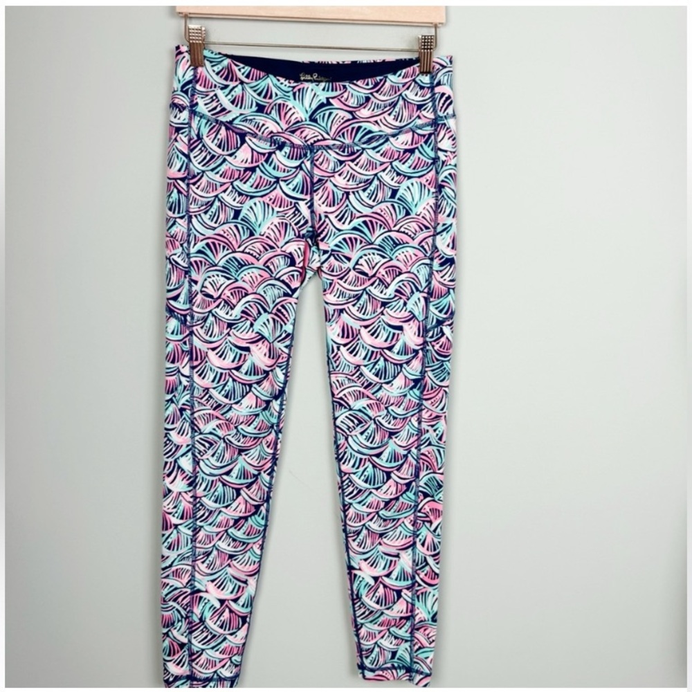 Lilly Pulitzer Neptunes Net Weekender Luxletic Leggings - Picture 5 of 12